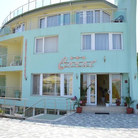 Family Hotel Coral Sozopol Bagian luar foto