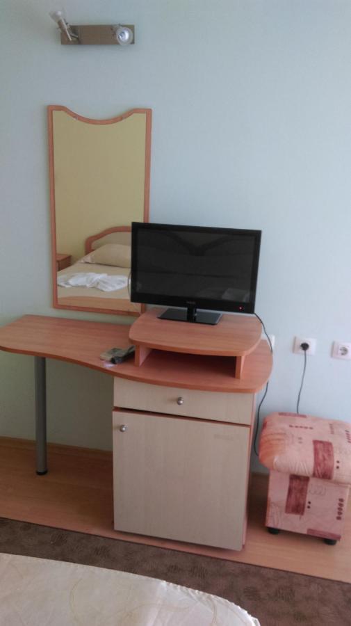 Family Hotel Coral Sozopol Bagian luar foto