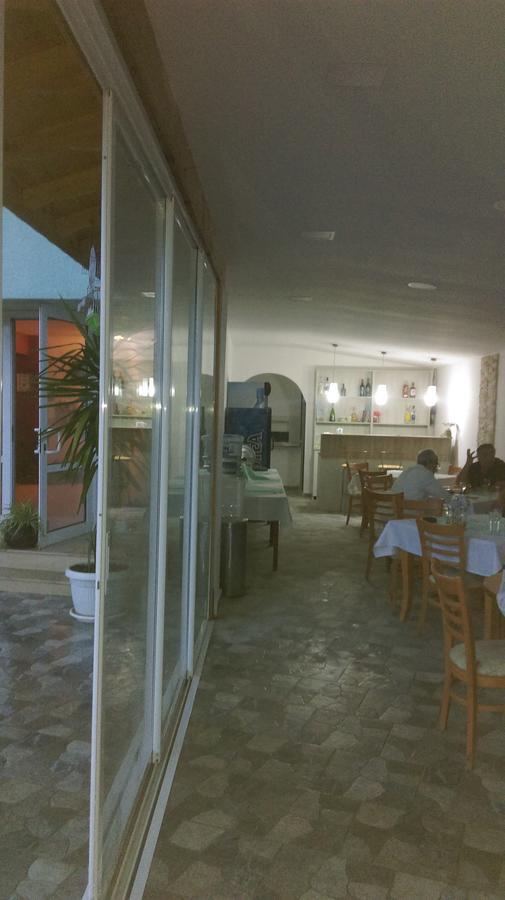 Family Hotel Coral Sozopol Bagian luar foto