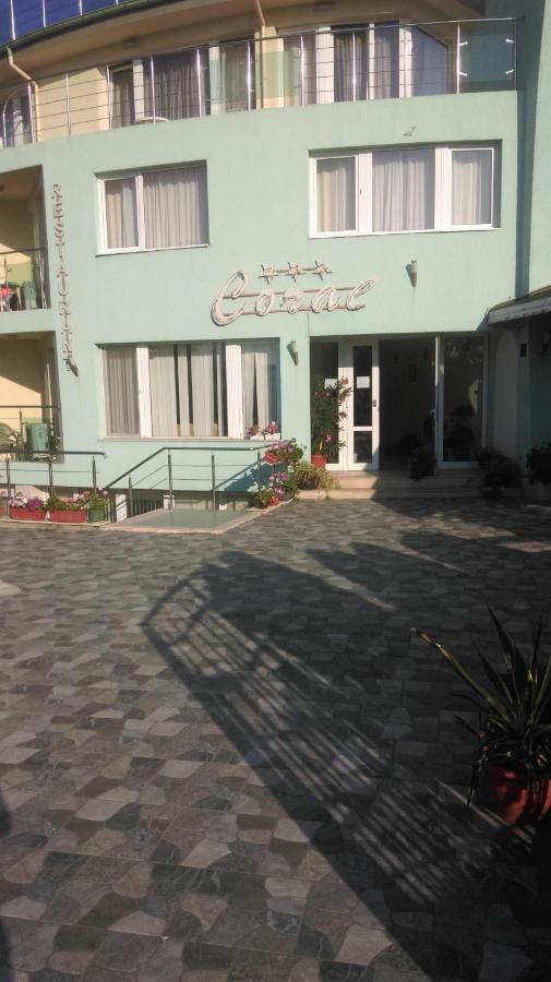 Family Hotel Coral Sozopol Bagian luar foto